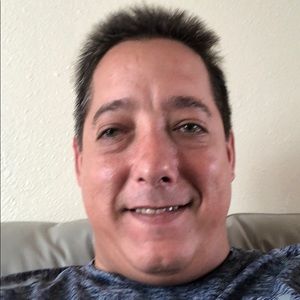 Meet your Posher, Carlos